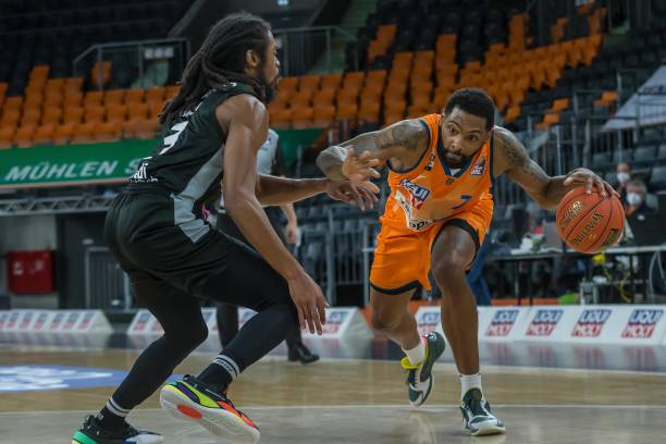 并准备反击 并准备反击