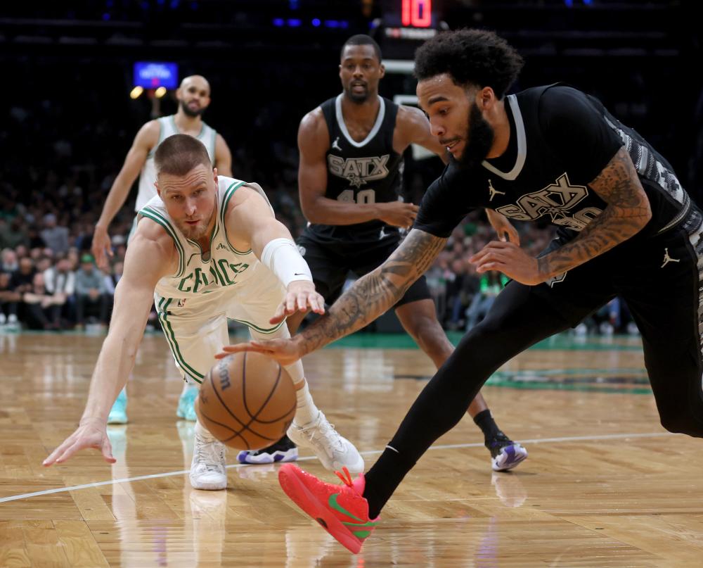 让纽卡的中 让纽卡的中